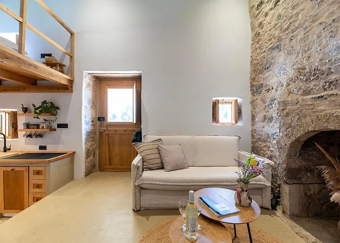 Apartamento Olivetta ,traditional Stone House Cós